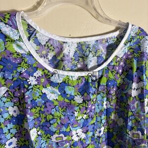 Women's 3X Floral Flowers Purple Blue Green House Coat Snaps At The Top